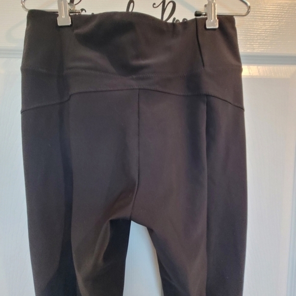 ATHLETA Stellar Crop Black‎ Women's Athletic Exercise Jogger Pants Size MT - Picture 6 of 15